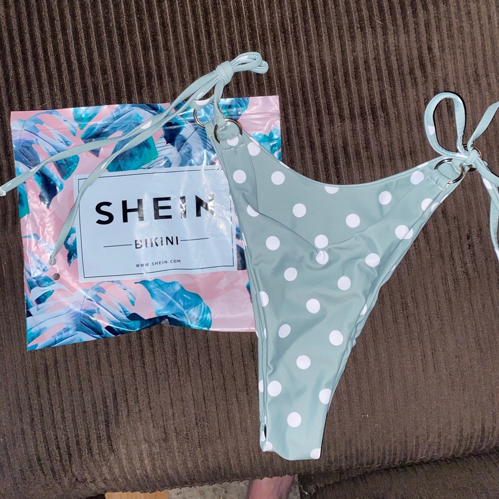 New ! Never worn ! Sage green bikini bottoms